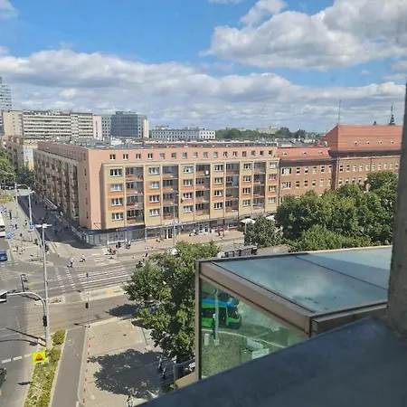 Plac Zolnierza Polska Apartment *