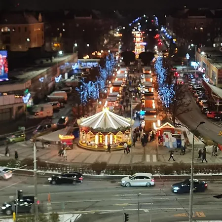 Plac Zolnierza Polska Apartment *
