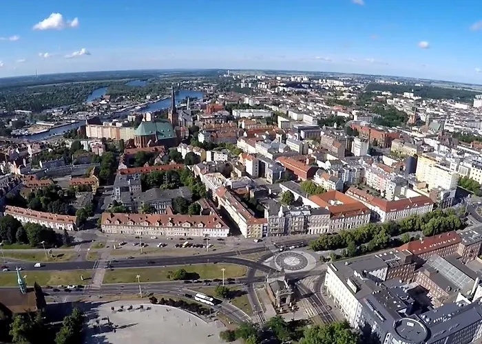 Plac Zolnierza Polska 公寓